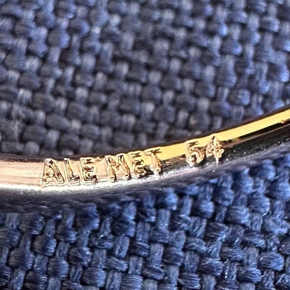 Pandora Polished Wishbone Ring – Size 54 / US 7 | Classic V-Shape Stacking Ring - Picture 8 of 10